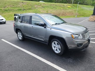 Used 2013 Jeep Compass Latitude image 1