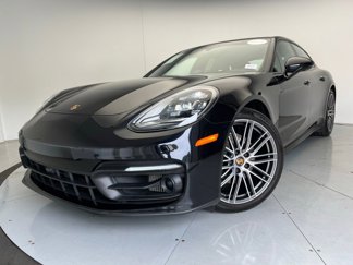 Certified 2023 Porsche Panamera 4 image 1