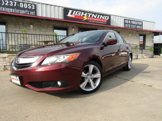 Used 2013 Acura ILX w/ Technology Package image 1