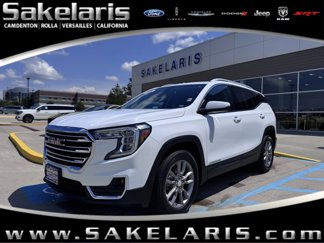 Used 2024 GMC Terrain SLT image 1
