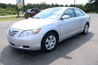Used 2009 Toyota Camry LE image 1
