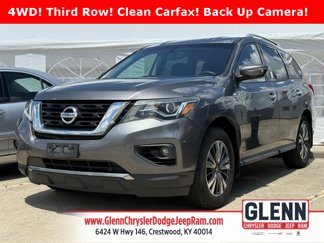Used 2017 Nissan Pathfinder SV image 1