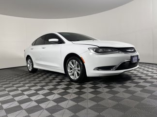 Used 2016 Chrysler 200 Limited w/ Convenience Group image 1
