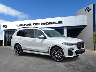 Used 2021 BMW X7 xDrive40i w/ M Sport Package image 1