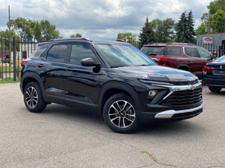 Used 2025 Chevrolet TrailBlazer LT w/ Convenience Package image 1