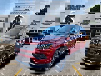 New 2025 Jeep Compass Limited image 1