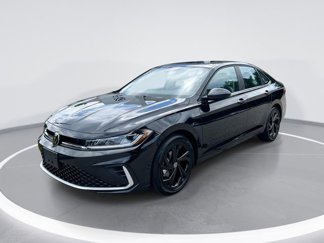 New 2025 Volkswagen Jetta SE image 1