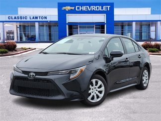 Used 2022 Toyota Corolla LE image 1