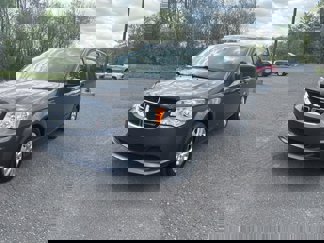 Used 2019 Dodge Grand Caravan SE image 1