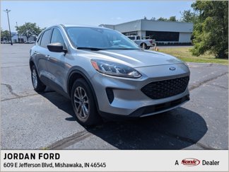 Used 2022 Ford Escape SE image 1