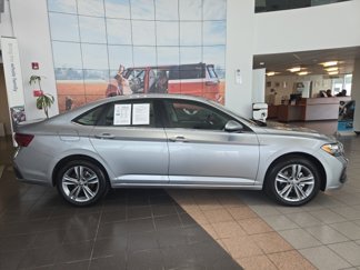 Certified 2024 Volkswagen Jetta SE w/ Panoramic Sunroof Package image 1