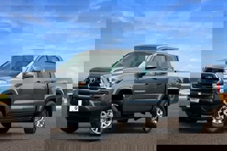 Used 2017 Toyota Tacoma SR5 image 1
