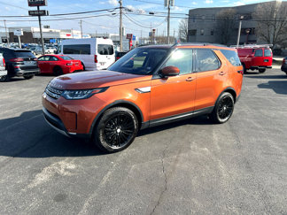 Used 2017 Land Rover Discovery HSE Luxury image 1