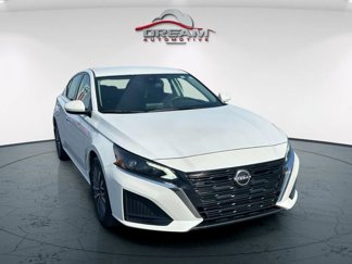 Certified 2023 Nissan Altima 2.5 SV image 1