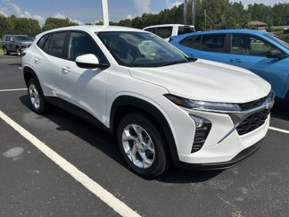 New 2025 Chevrolet Trax LS w/ LS Convenience Package image 1