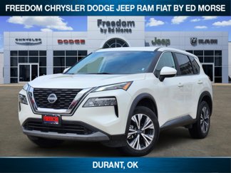 Used 2023 Nissan Rogue SV image 1