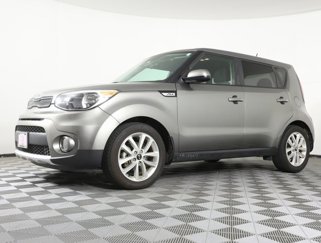 Used 2017 Kia Soul + image 1