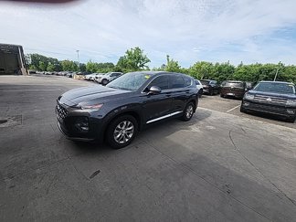 Used 2020 Hyundai Santa Fe SE image 1