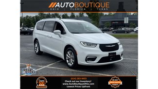 Used 2021 Chrysler Pacifica Touring-L image 1