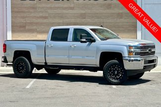 Used 2017 Chevrolet Silverado 2500 LT image 1