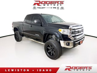 Used 2017 Toyota Tundra SR5 image 1