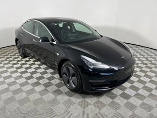 Used 2021 Tesla Model 3 Standard Range Plus image 1