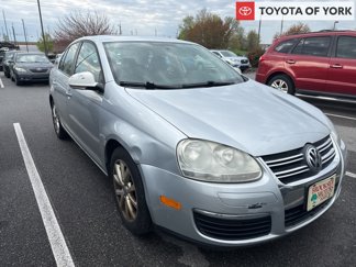 Used 2010 Volkswagen Jetta SE image 1