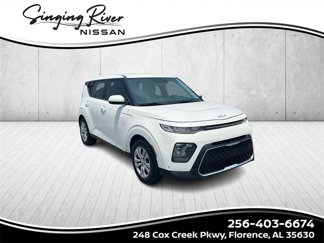 Used 2022 Kia Soul LX image 1