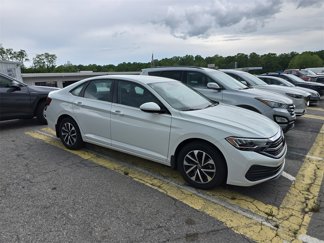 Used 2023 Volkswagen Jetta S image 1