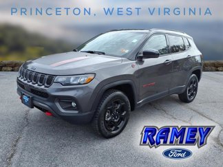 Used 2023 Jeep Compass Trailhawk image 1