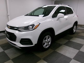 Used 2019 Chevrolet Trax LT w/ LT Convenience Package image 1