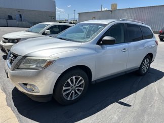 Used 2016 Nissan Pathfinder S image 1