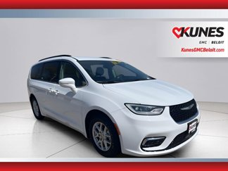 Used 2022 Chrysler Pacifica Touring-L image 1