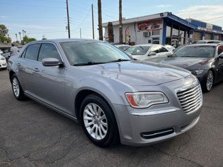 Used 2014 Chrysler 300 image 1