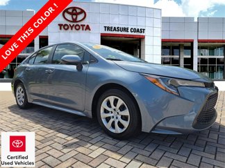 Certified 2022 Toyota Corolla LE image 1