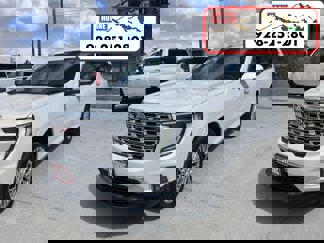 New 2025 GMC Acadia Denali w/ LPO, Floor Liner Package image 1