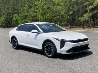 New 2025 Kia K4 EX image 1
