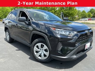 Used 2019 Toyota RAV4 LE image 1