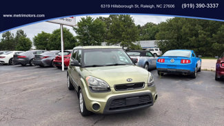 Used 2013 Kia Soul + image 1