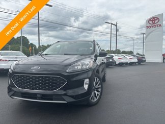 Used 2020 Ford Escape Titanium image 1