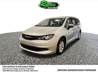 Used 2023 Chrysler Voyager LX image 1