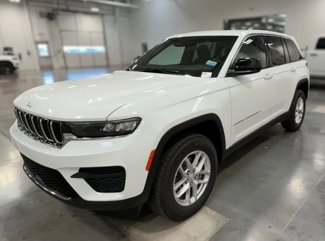 New 2025 Jeep Grand Cherokee Laredo image 1