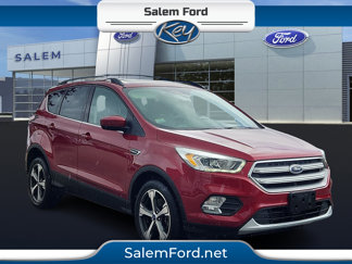 Used 2017 Ford Escape SE w/ Equipment Group 201A image 1