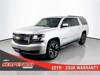 Used 2016 Chevrolet Suburban LT image 1