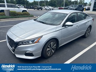 Used 2022 Nissan Altima 2.5 SV image 1