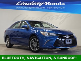 Used 2017 Toyota Camry SE image 1