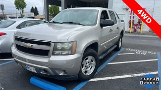 Used 2008 Chevrolet Avalanche LS image 1