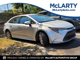 Used 2022 Toyota Corolla LE image 1