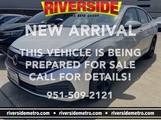 Used 2022 Volkswagen Jetta SE image 1