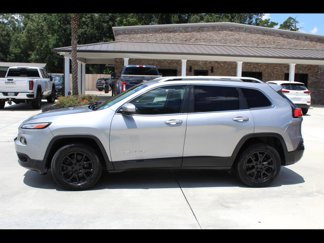 Used 2016 Jeep Cherokee Latitude image 1
